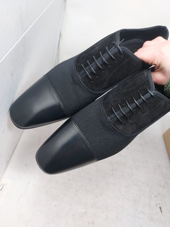 Christian Louboutin Greggo Mens Black Cap Toe Oxford Shoe